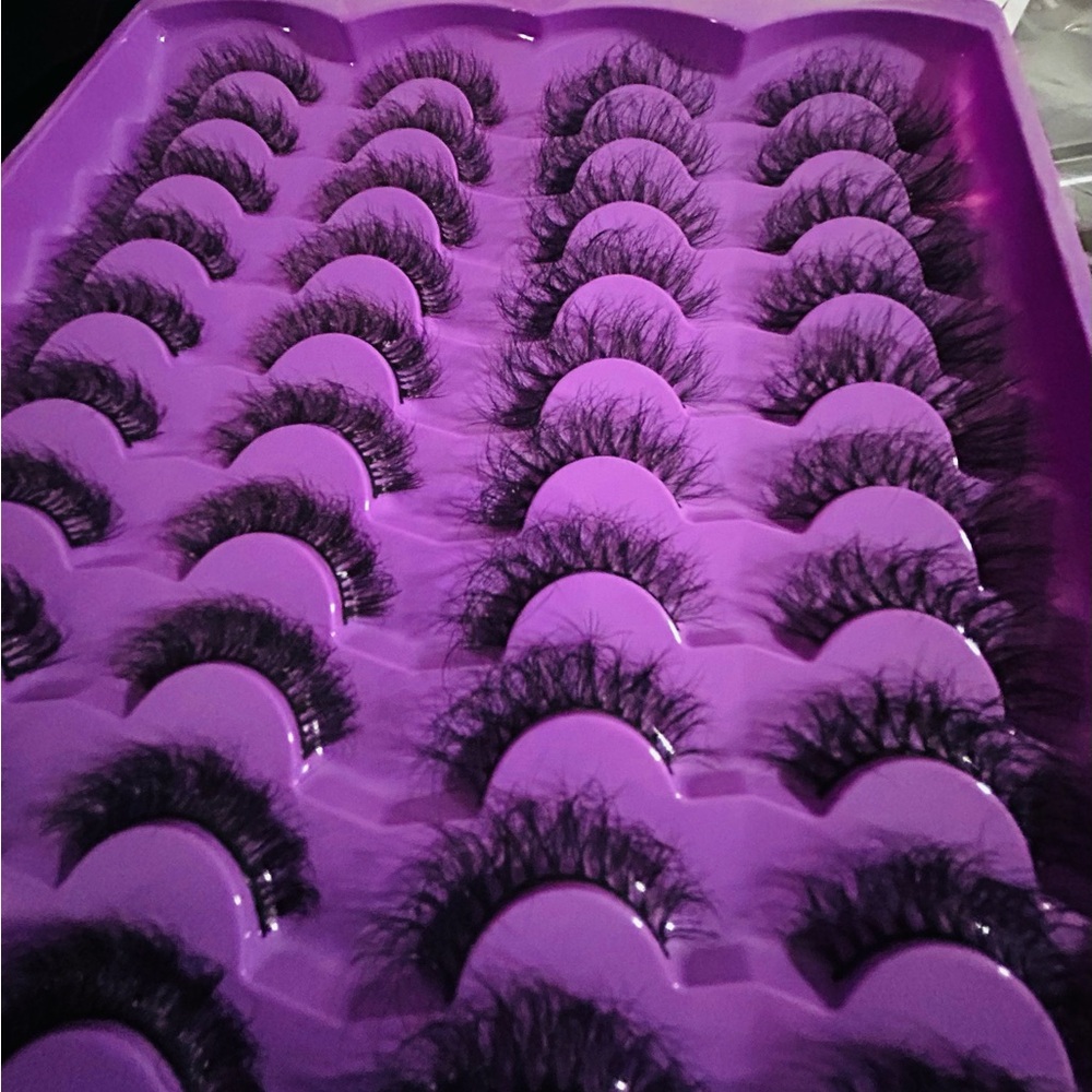 40 pair Purple False mink Eyelashes Set - Picture 6 of 6